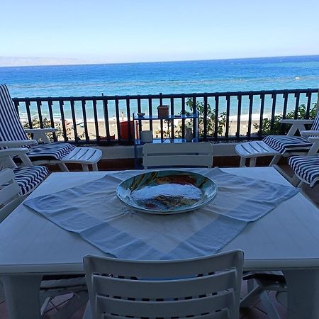 Casa Vacanze Margarita SantʼAlessio Siculo Exterior foto
